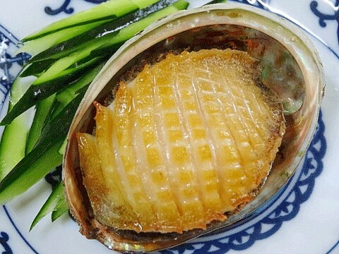 バター風味☆　「アワビの松笠焼き」